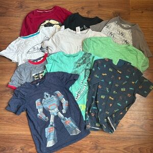 (10 pcs) Boys graphic shirts VGUC Size 6